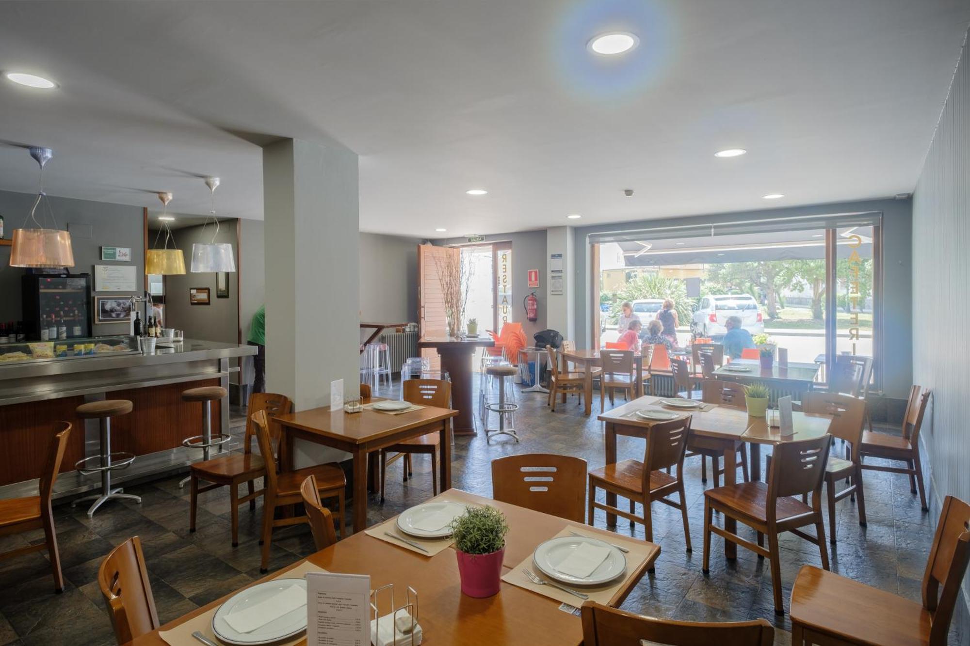 Hotel Restaurante San Anton Тапия-де-Касарьего Экстерьер фото